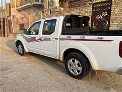 نيسان نافارا